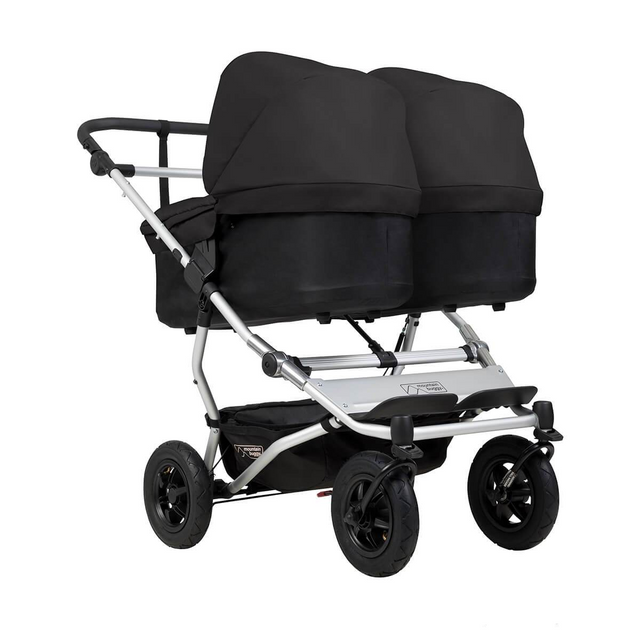 duet™ and two carrycot plus™ bundle for twins