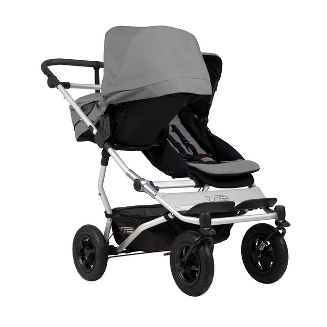 duet™ and two carrycot plus™ bundle for twins