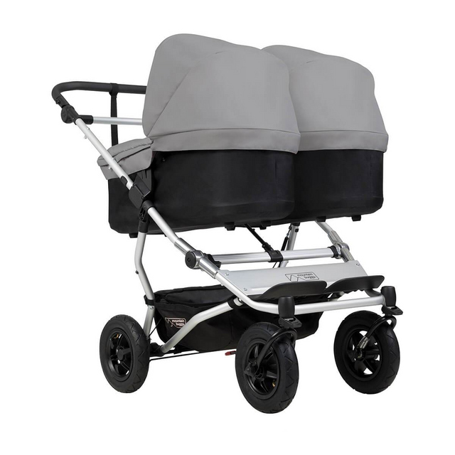 duet™ and two carrycot plus™ bundle for twins