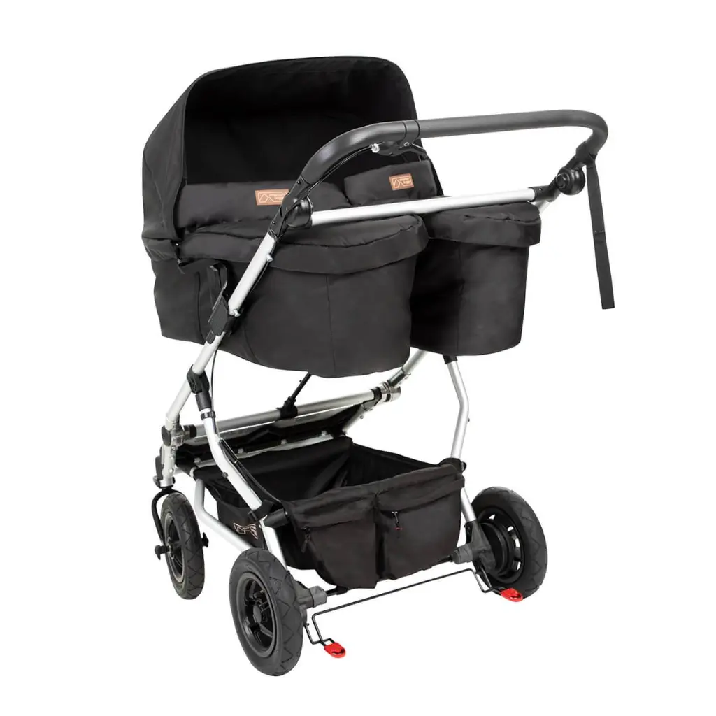duet_reverse_3qtr_carrycot_plus_for_twins_lie_flat_1200x1200px_1372b38f-24f8-461e-bd0f-5be6996478cc.webp